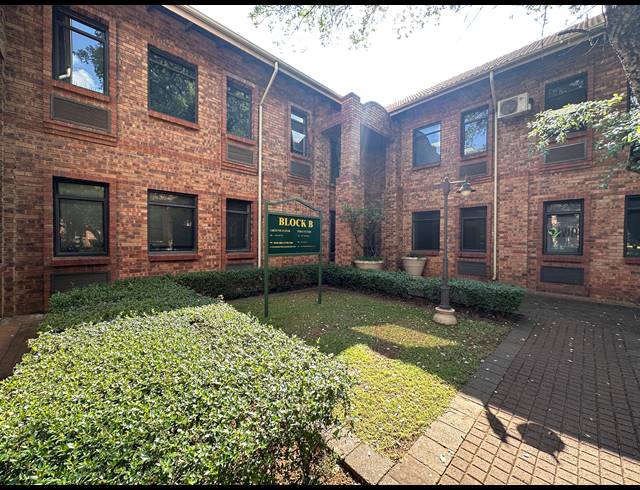 116.80M² OFFICE TO LET IN DIE HOEWES
